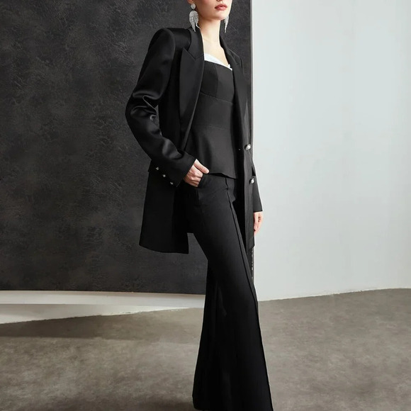 Black Two-Tone Women's Party Flowy Cami Top - Picture 4 of 7